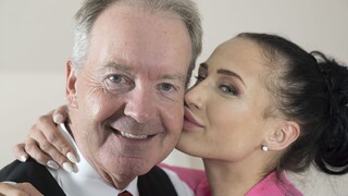 Hot 4K porn - Skinny Brunette Secretary Takes Big Cock in Office for free on TREXPORN.NET
