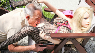 Hot 4K porn - Lonely Gunther pounds Dolly the Doll rough for free on TREXPORN.NET