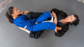 Hot 4K porn - Lesbian Self Defense with Savannah Sixx for free on TREXPORN.NET