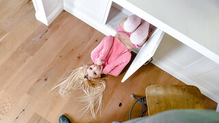 Hot 4K porn - Petite Kenzie Reeves Extra Flexible Sex Scene for free on TREXPORN.NET