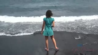 Hot 4K porn - Shaved Tattooed Teen Holly Hendrix Beach Fuck for free on TREXPORN.NET