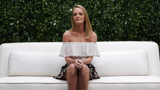 Hot 4K porn - Cowgirl Emma Gives a Blowjob for free on TREXPORN.NET