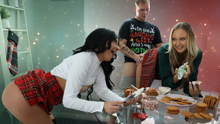 Hot 4K porn - Freeuse Christmas with Stepbro & Stepsister for free on TREXPORN.NET